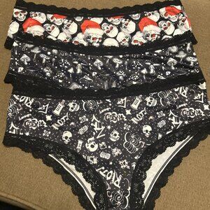 Morvia 3pk lace trim Skater goth Emo panties 2X plus size skulls Santa Hats Mush